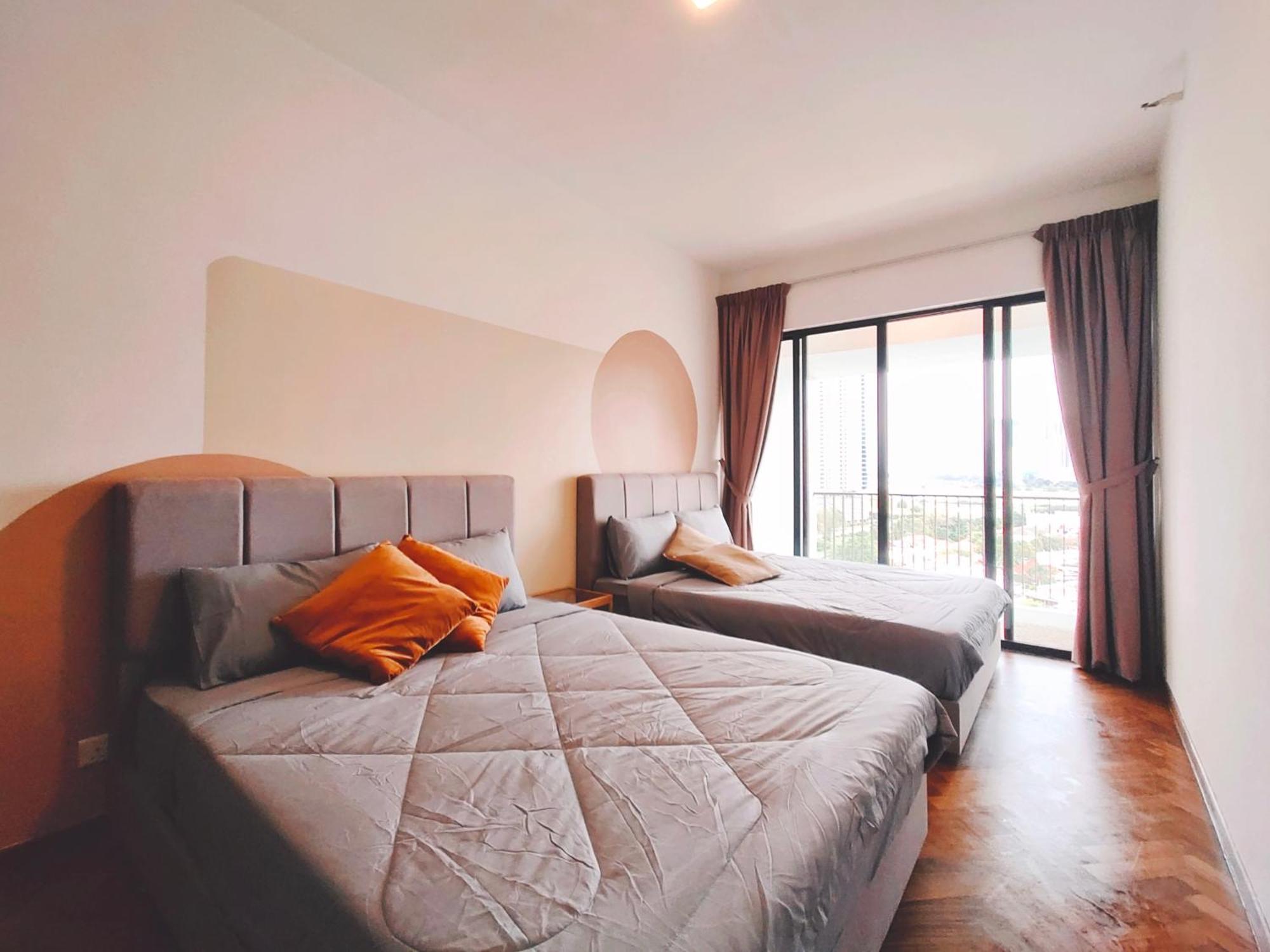 The Landmark By Katana 3Br To 4Br Luxury Seaview Landmark Homestay At Gurney 15-16Pax 无敌海景套房 Tanjung Tokong Экстерьер фото