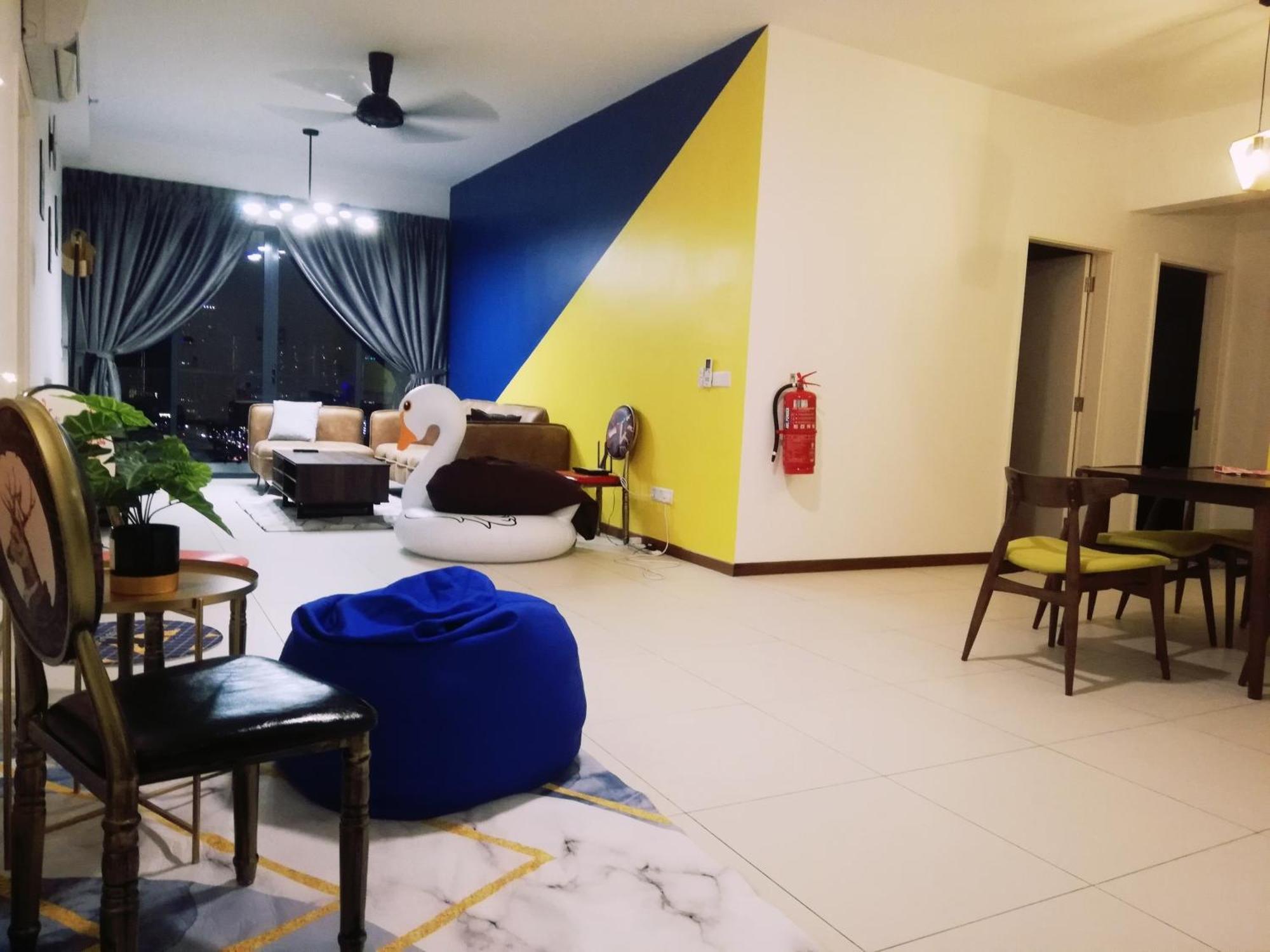 The Landmark By Katana 3Br To 4Br Luxury Seaview Landmark Homestay At Gurney 15-16Pax 无敌海景套房 Tanjung Tokong Экстерьер фото