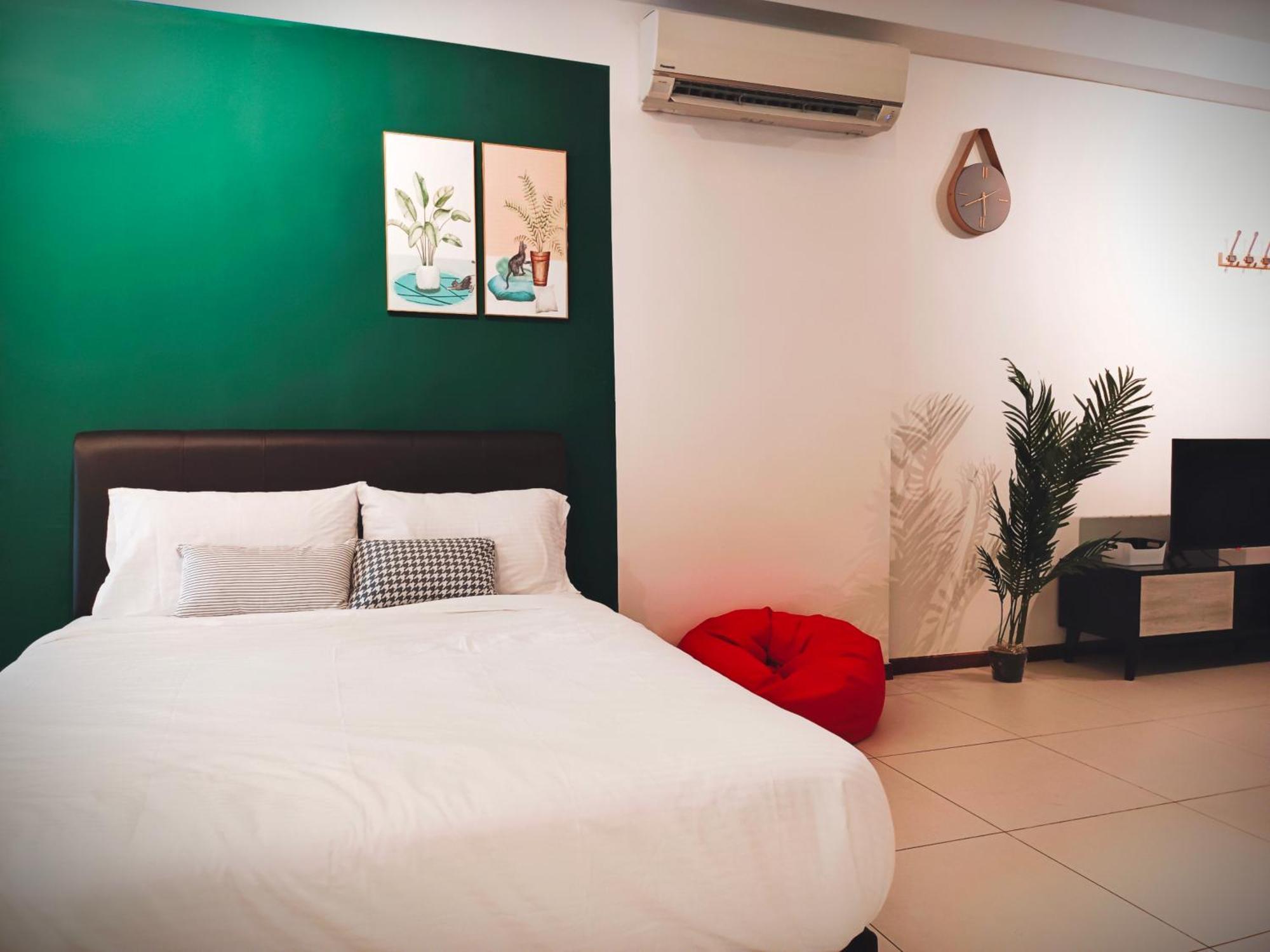 The Landmark By Katana 3Br To 4Br Luxury Seaview Landmark Homestay At Gurney 15-16Pax 无敌海景套房 Tanjung Tokong Экстерьер фото