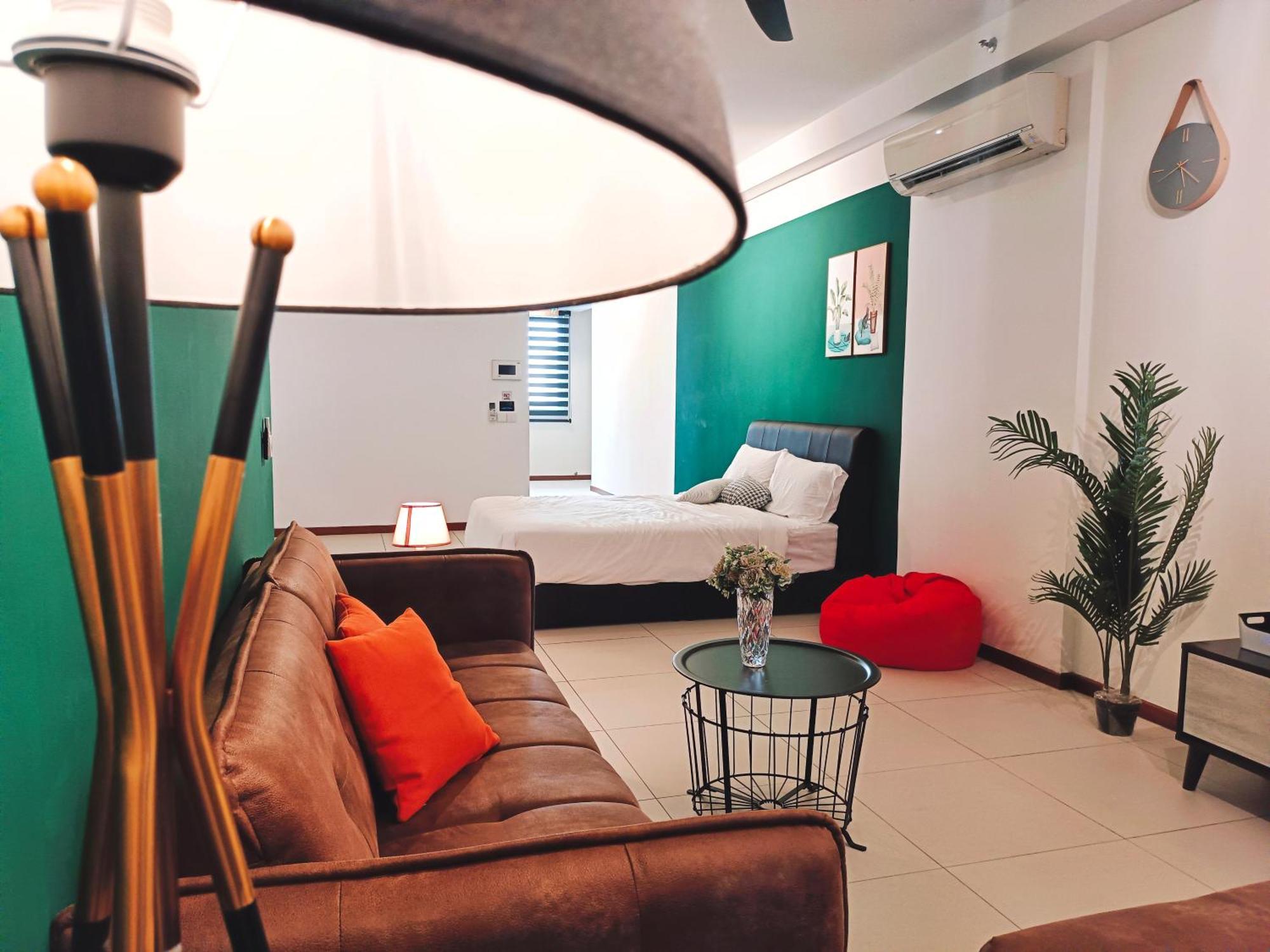 The Landmark By Katana 3Br To 4Br Luxury Seaview Landmark Homestay At Gurney 15-16Pax 无敌海景套房 Tanjung Tokong Экстерьер фото