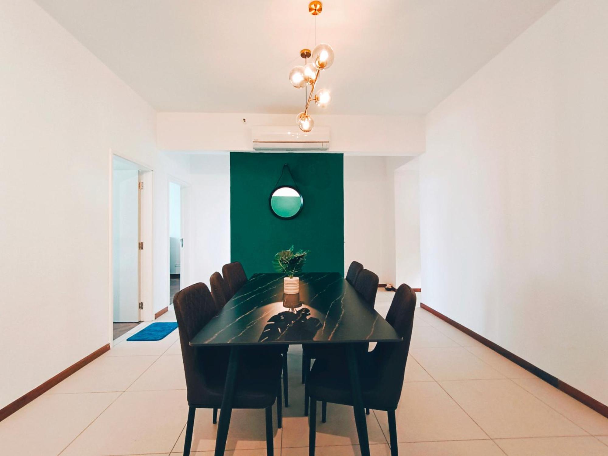 The Landmark By Katana 3Br To 4Br Luxury Seaview Landmark Homestay At Gurney 15-16Pax 无敌海景套房 Tanjung Tokong Экстерьер фото