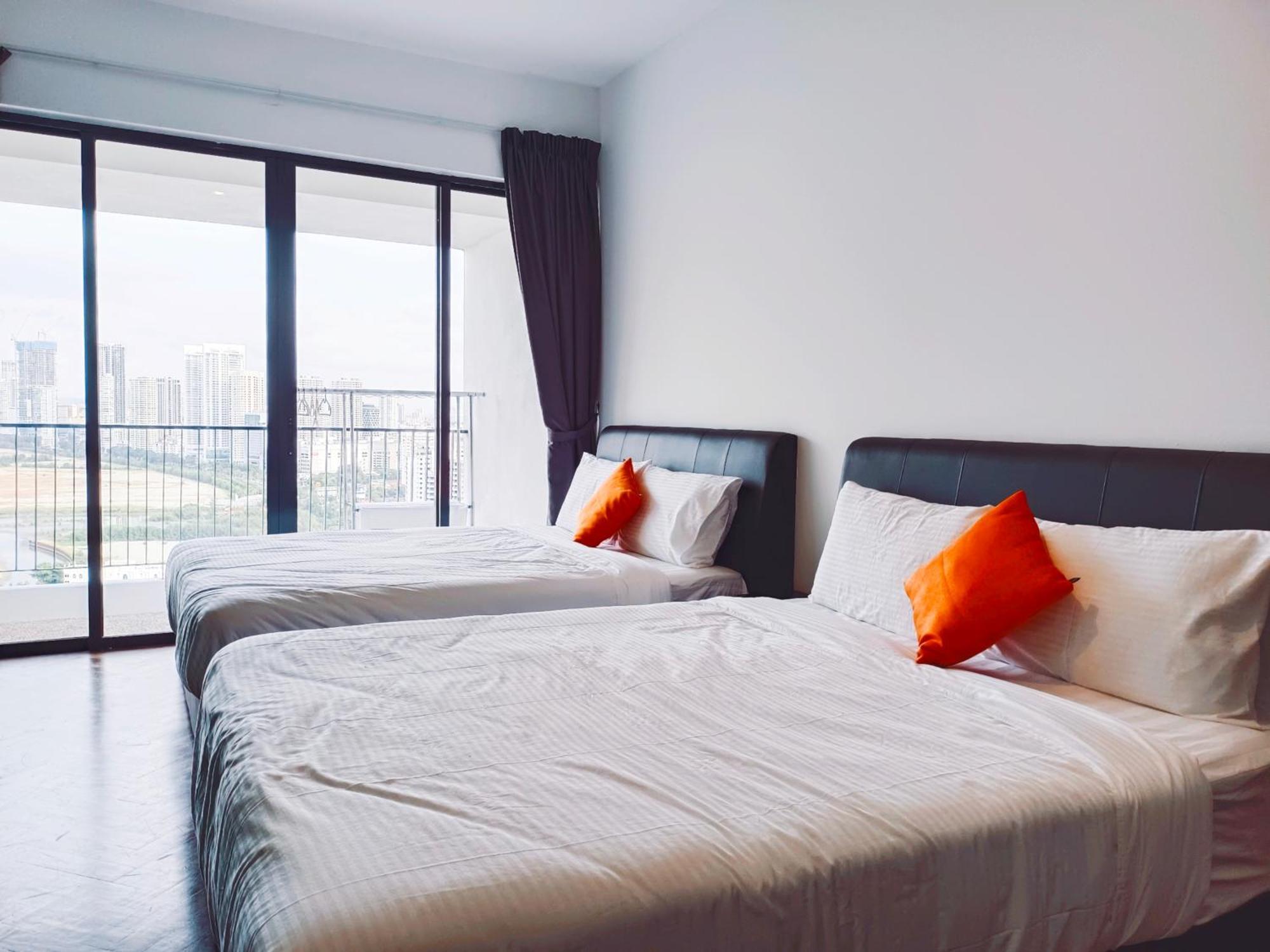 The Landmark By Katana 3Br To 4Br Luxury Seaview Landmark Homestay At Gurney 15-16Pax 无敌海景套房 Tanjung Tokong Экстерьер фото