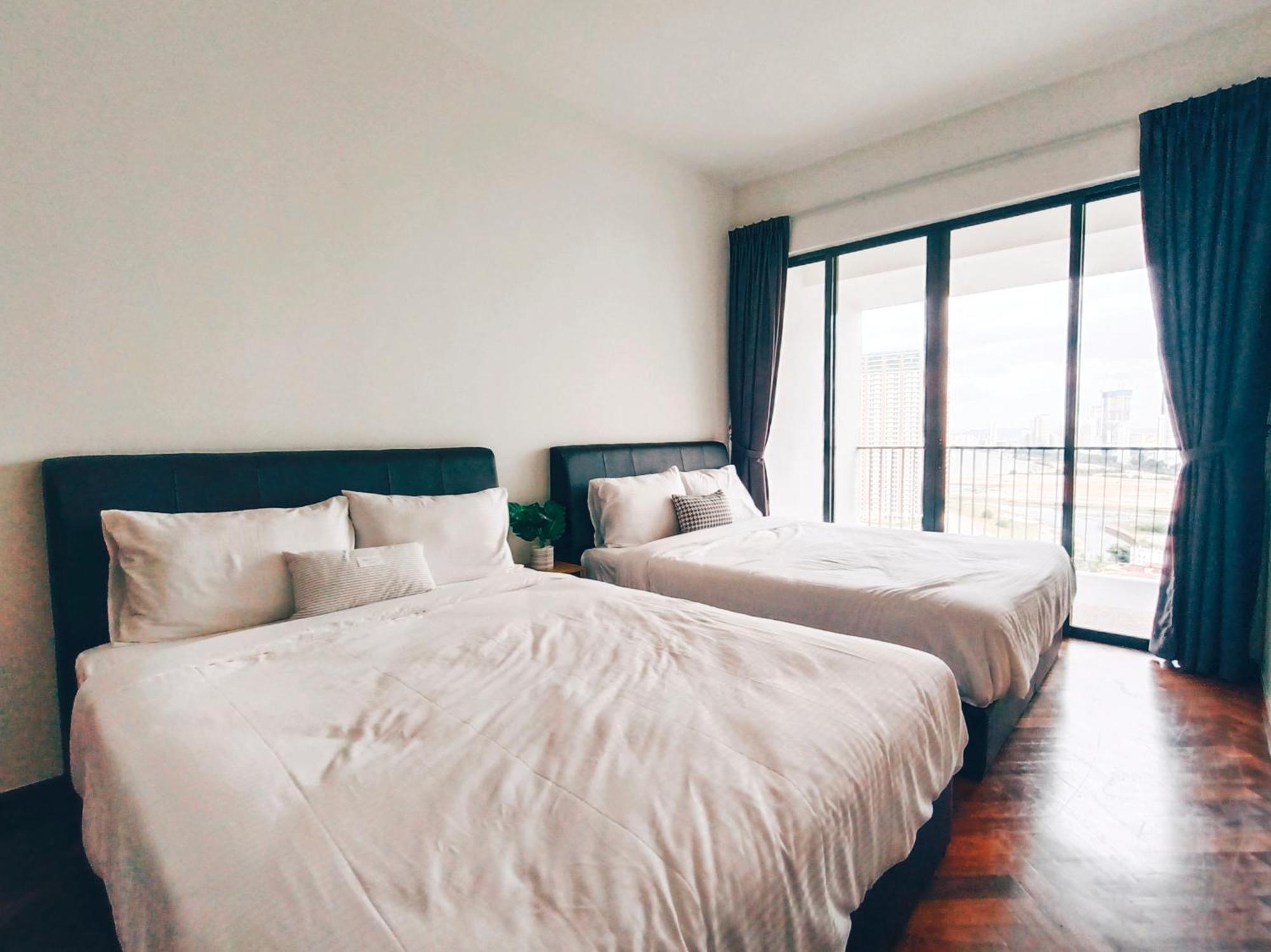 The Landmark By Katana 3Br To 4Br Luxury Seaview Landmark Homestay At Gurney 15-16Pax 无敌海景套房 Tanjung Tokong Экстерьер фото